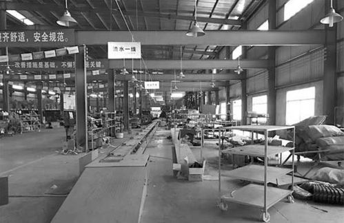 工廠即將全部停工,商店關門,挨家挨戶都把錢換成....